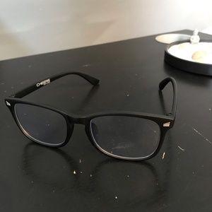 Blue light glasses